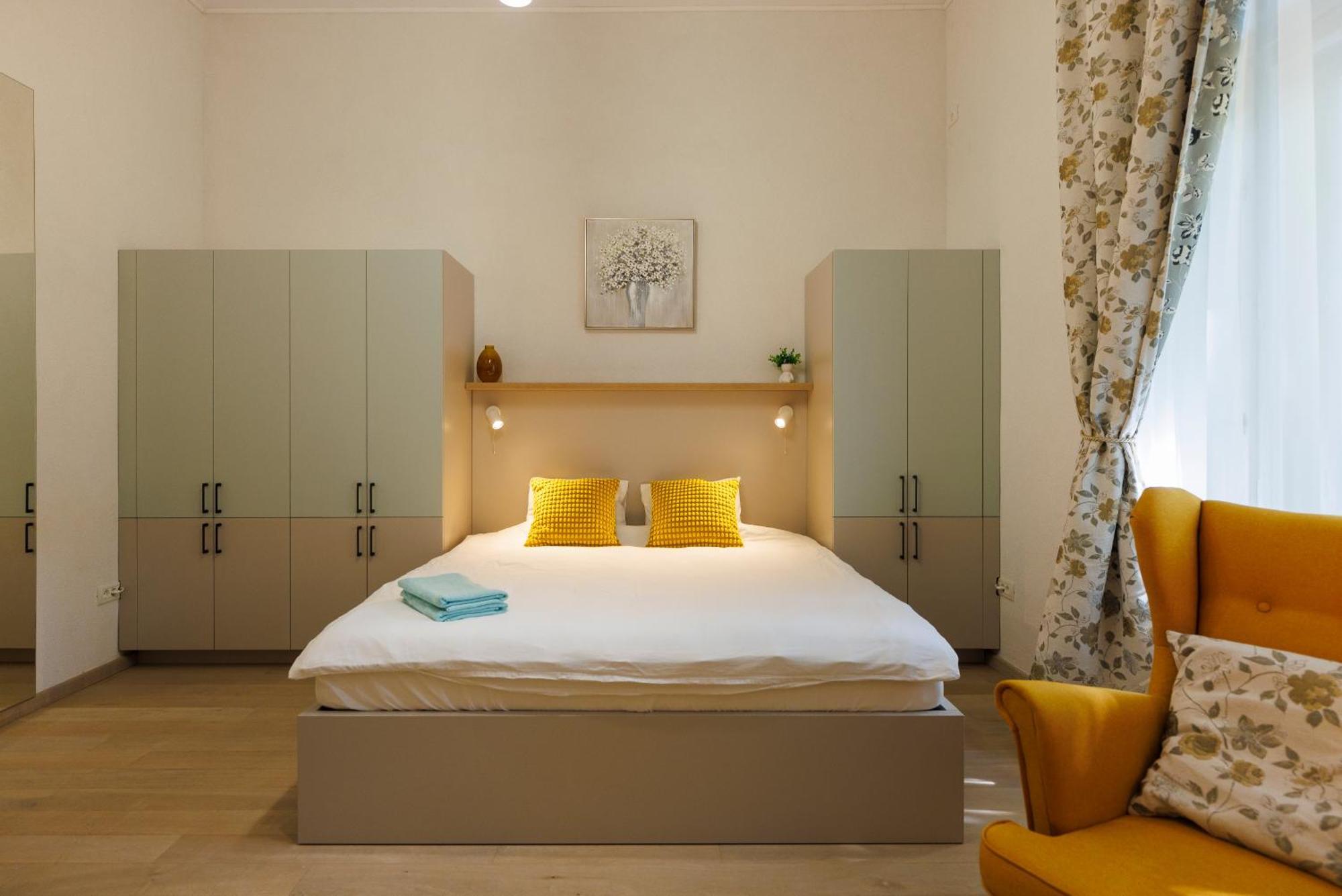 Victoriei Square Apartment 蒂米什瓦拉 外观 照片